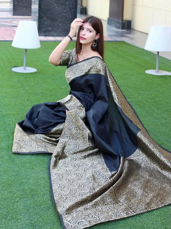 BLACK_KANJIVARAM_SILK__SAREE